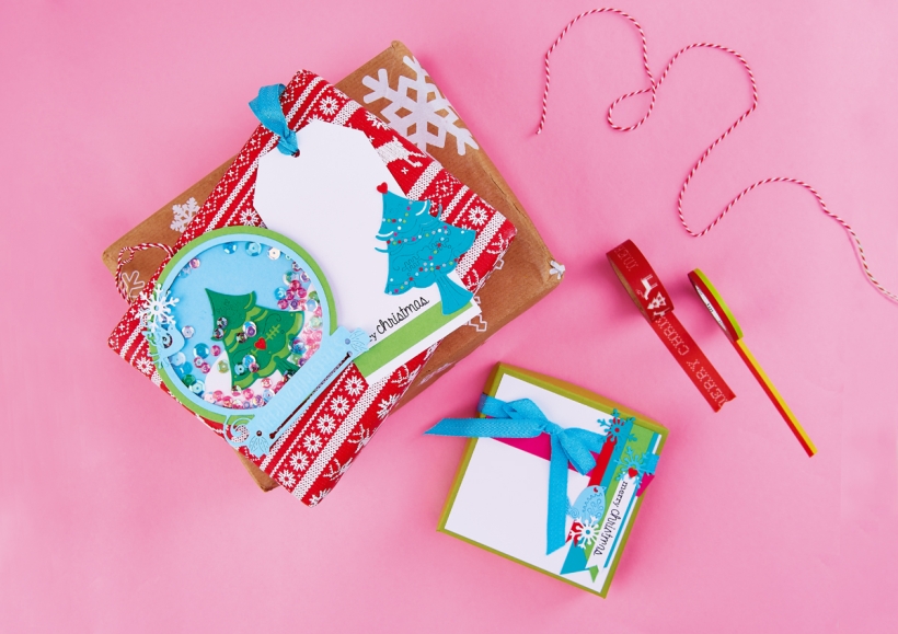 Christmas tags with your free issue 112 die
