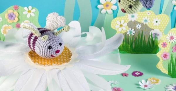 12 Bee-utiful crafts to keep you busy