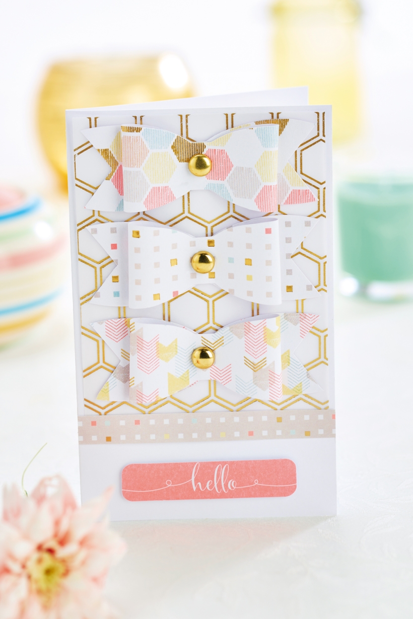 Say ‘hello’ with this sweet bow card