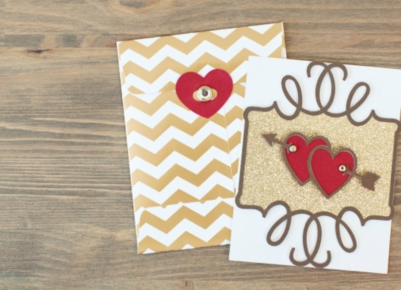 Make a Valentine’s card with Cricut