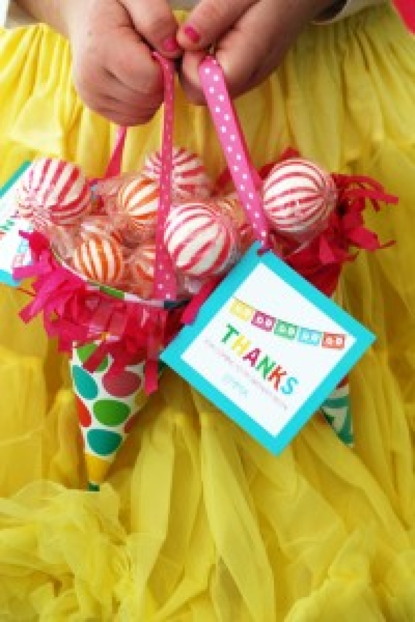 How to make party favour cones